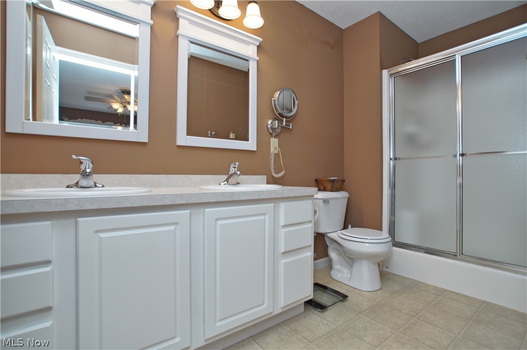 Windjammer Court Condo Ph 02 - Residential