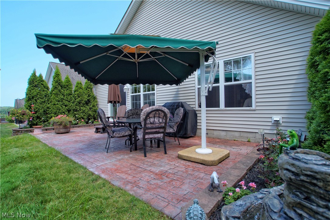 Windjammer Court Condo Ph 02 - Residential