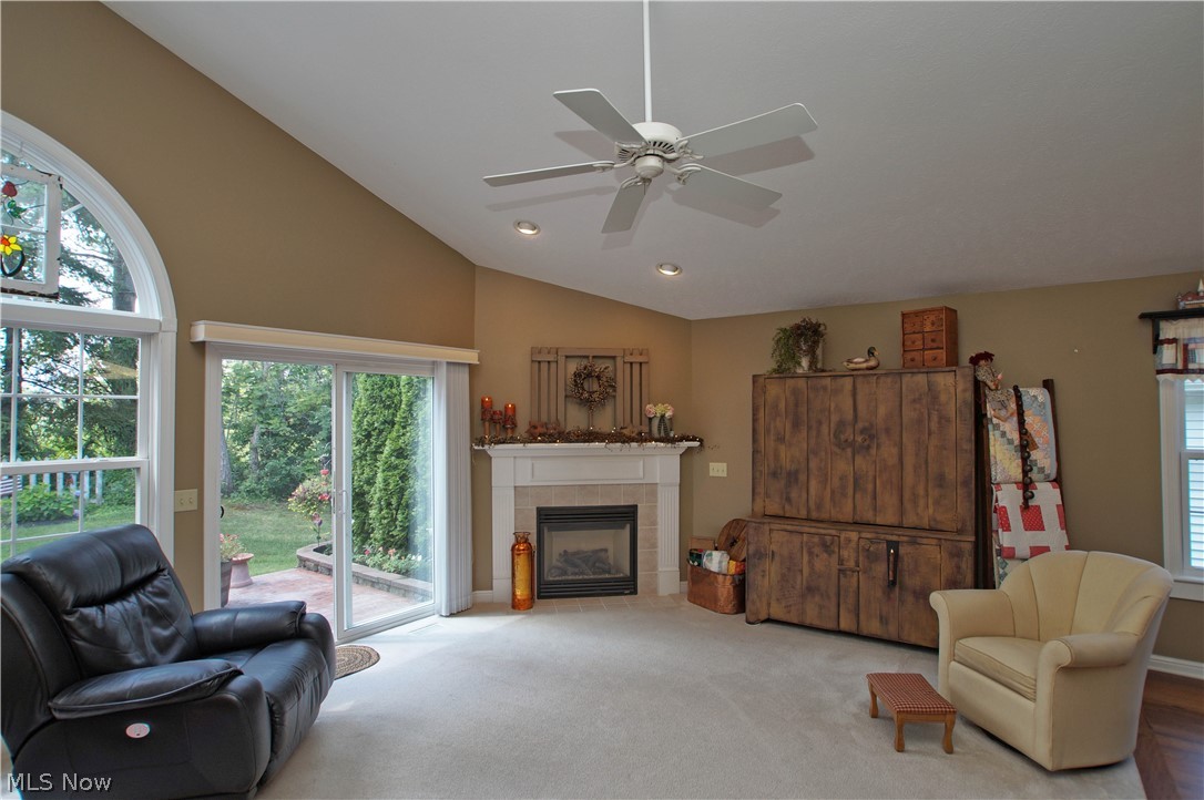 Windjammer Court Condo Ph 02 - Residential