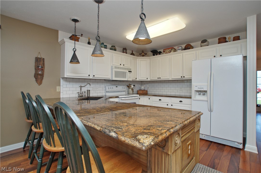 Windjammer Court Condo Ph 02 - Residential
