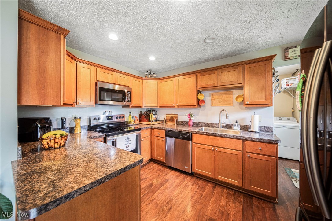 566 Sherwood Drive, Aurora, Ohio image 8