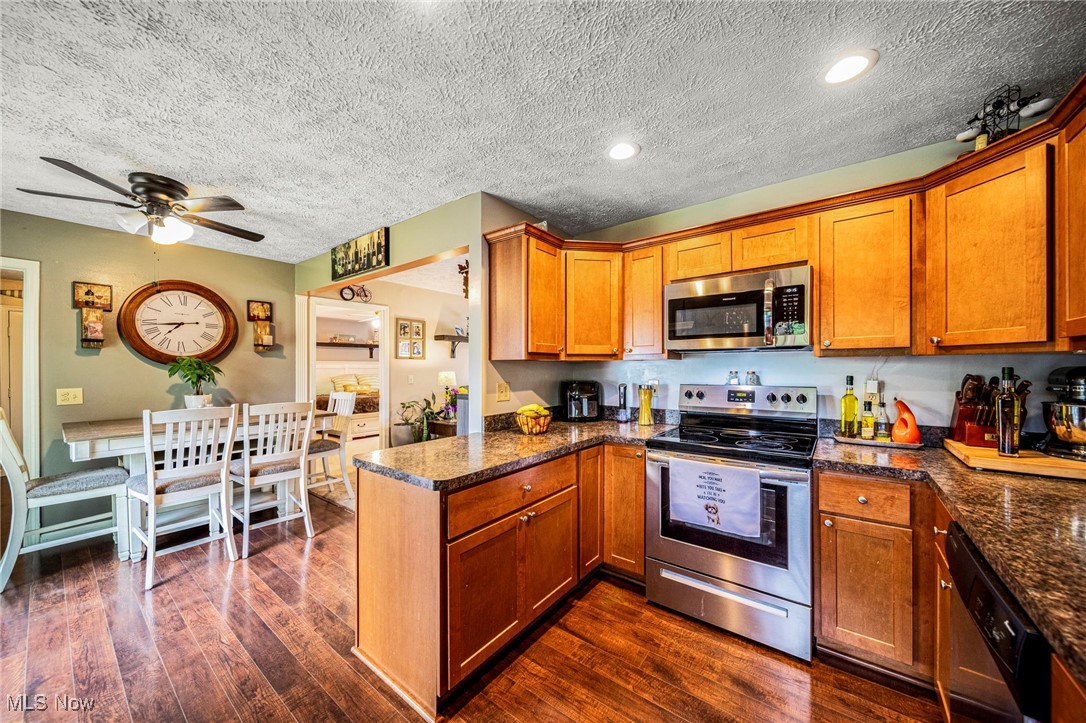 566 Sherwood Drive, Aurora, Ohio image 7