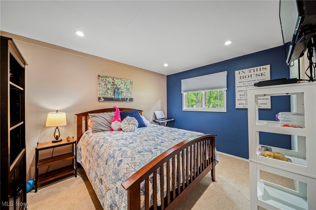566 Sherwood Drive, Aurora, Ohio image 15