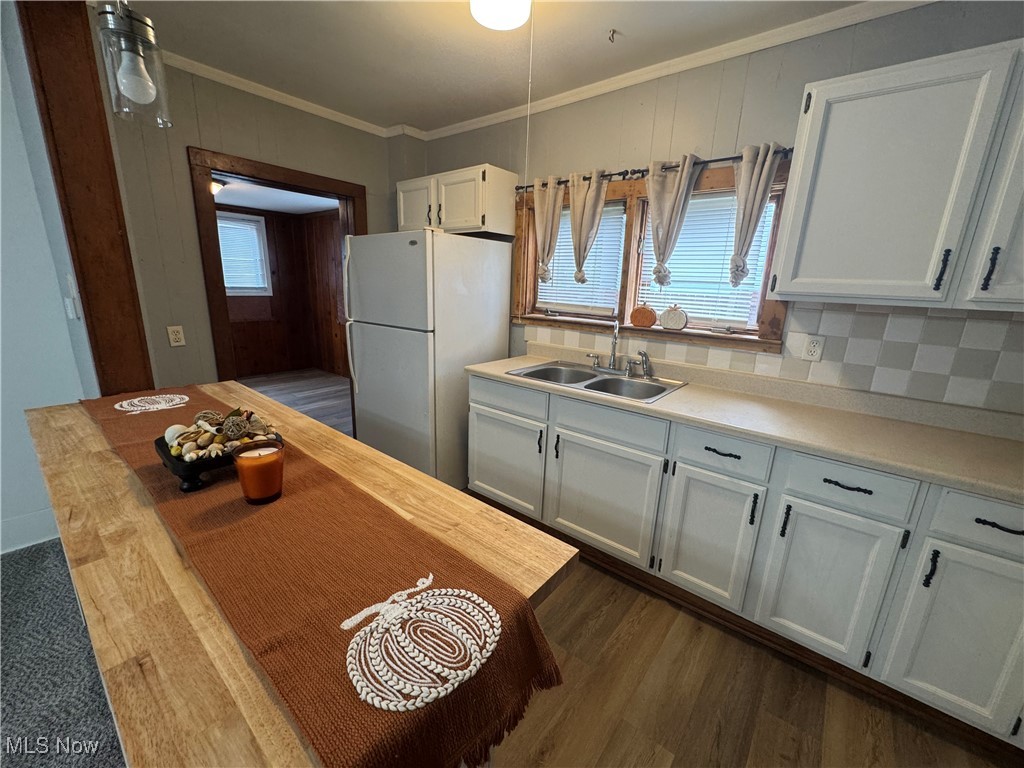 Moores - Residential