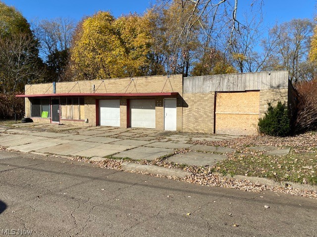 Cash only sale, as is. Seller will make no repairs. Property is secure but needs quite a bit of work.