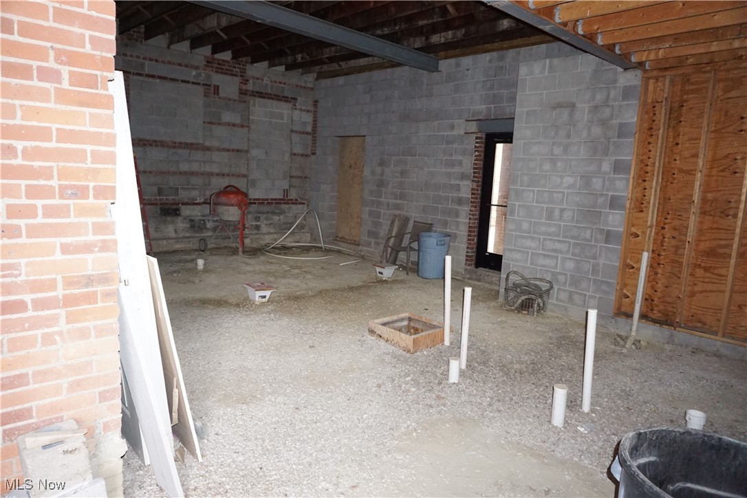 The Jones-Hills Allotment - Commercial Sale