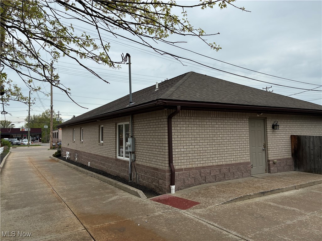 4338 Mayfield Road