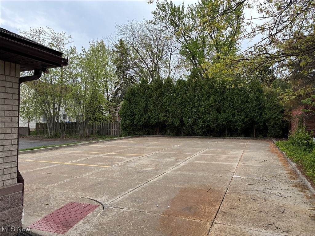 4338 Mayfield Road