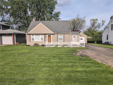 Homes For Sale - 328 Whipple Avenue<br/> Canton, OH 44708