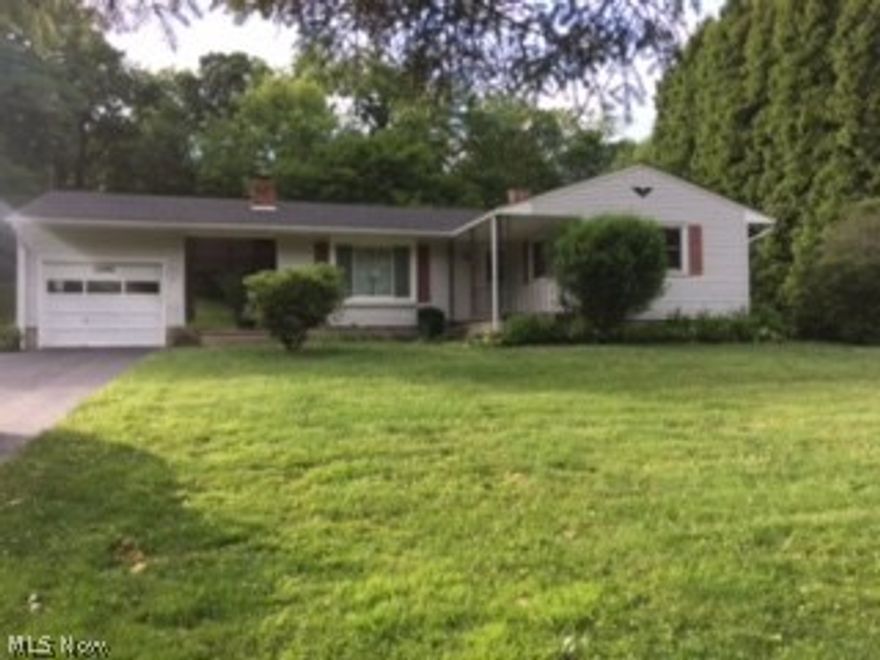 Ranch home with 3 bedrooms, 1 bath, situated on almost a 1/2 acre lot with breezeway attaching the single car garage, backyard has an in ground pool in Beaver Local School District.  CALL TODAY FOR YOUR APPOINTMENT!