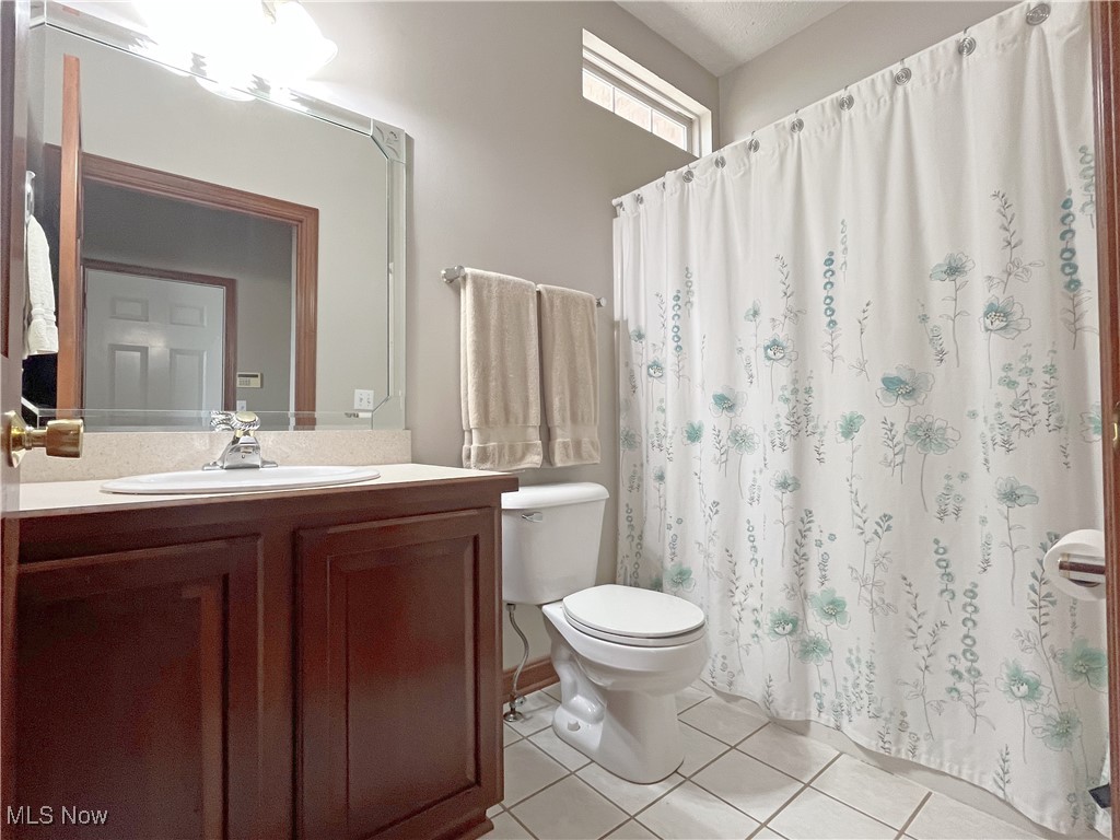 Emerald Lakes - Residential