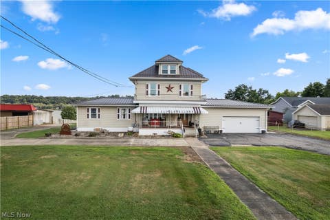 Homes For Sale - 1811 Washington Boulevard<br/> Belpre, OH 45714