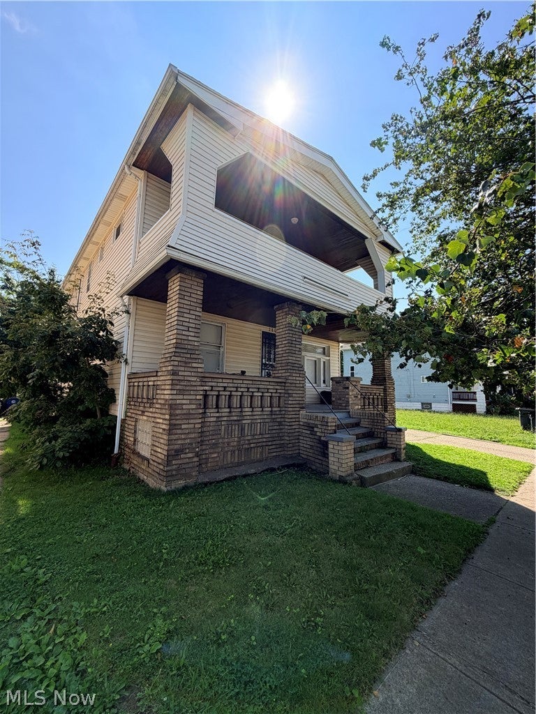2801 E 125th Street 2