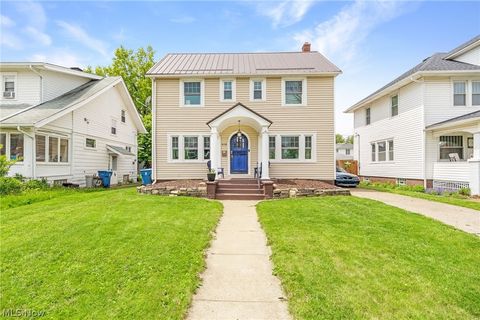 Homes For Sale - 818 Allison Avenue<br/> Lorain, OH 44052