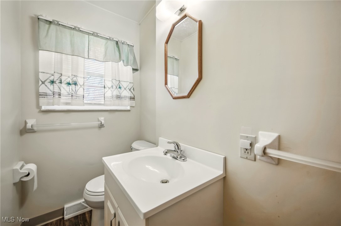 Austintown, Ohio 44515, United States, 4 Bedrooms Bedrooms, ,4 BathroomsBathrooms,Residential,Pending,114253