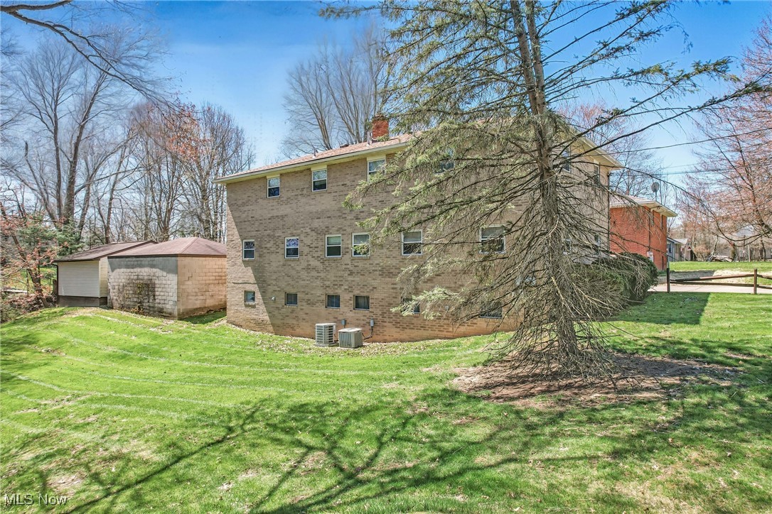 Austintown, Ohio 44515, United States, 4 Bedrooms Bedrooms, ,4 BathroomsBathrooms,Residential,Pending,114253