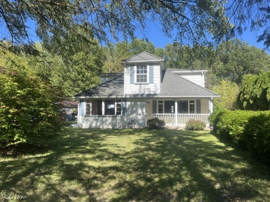 Bigger than it Looks! Tucked away on a private dead end street in Howland is this 6 Bedroom, 3.5 Bath Home. There is a Living room with Fireplace, a huge Kitchen, 1st floor Master Suite, 1st floor Laundry, Garage has a 2nd floor, great for storage. Tons of Potential!