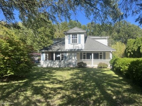 Homes For Sale - 8629 Huntley Drive<br/> Trumbull County, Warren, OH 44484