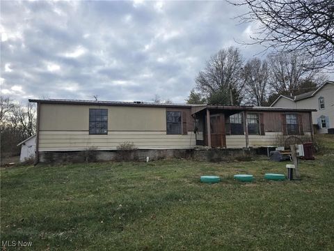 Homes For Sale - 101 N Sundale Road<br/> Norwich, OH 43767