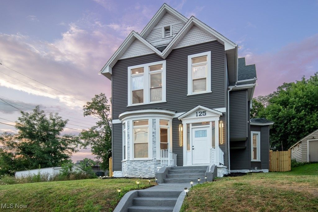 Photo of 125 13th Street NE, Canton, OH 44714 (MLS # 5168081)