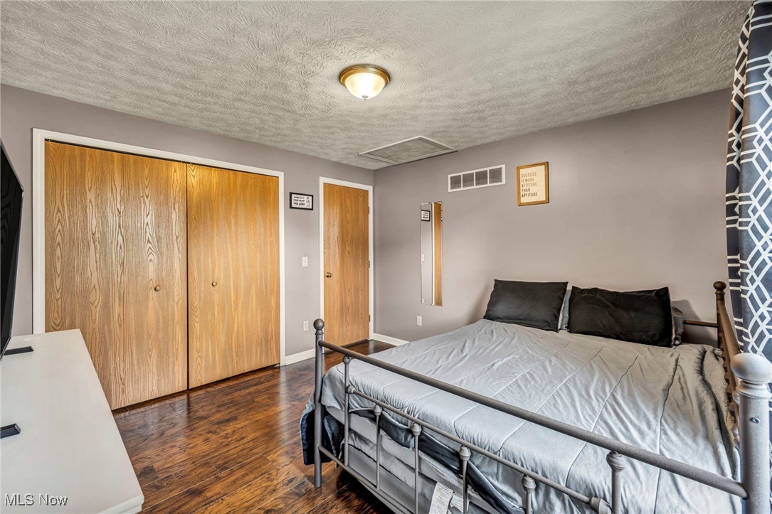 2300 Canterbury Circle, Akron, Ohio image 28