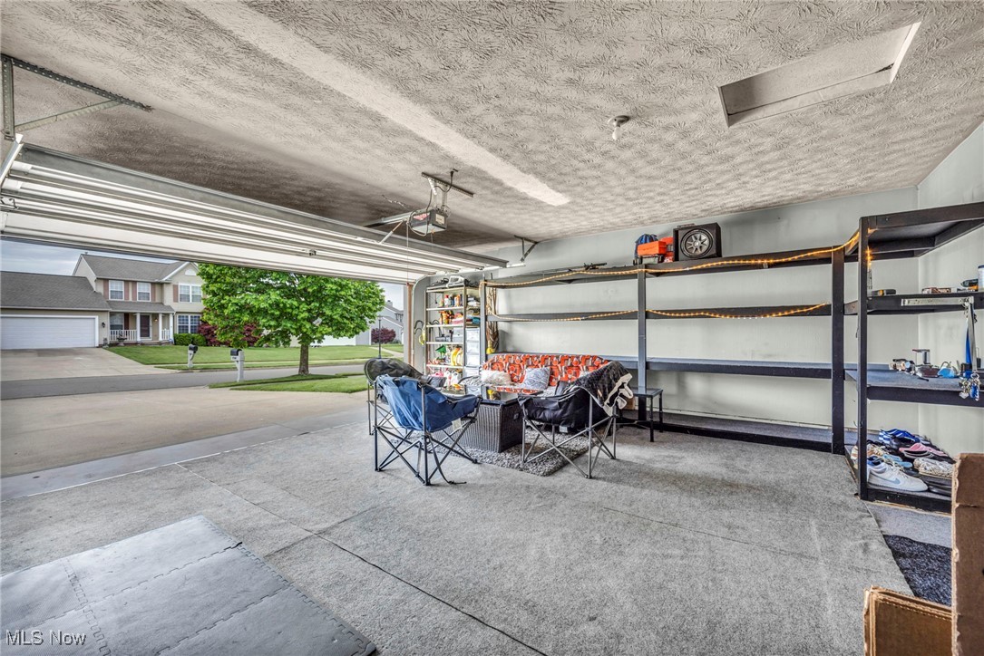 2300 Canterbury Circle, Akron, Ohio image 37