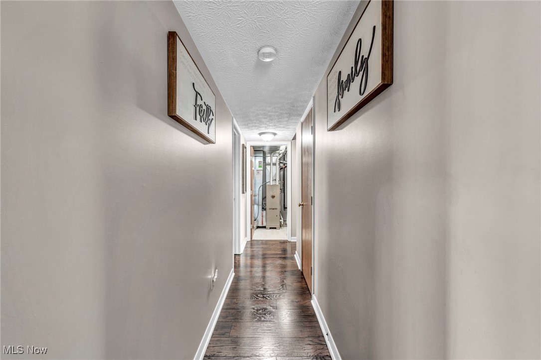 2300 Canterbury Circle, Akron, Ohio image 16