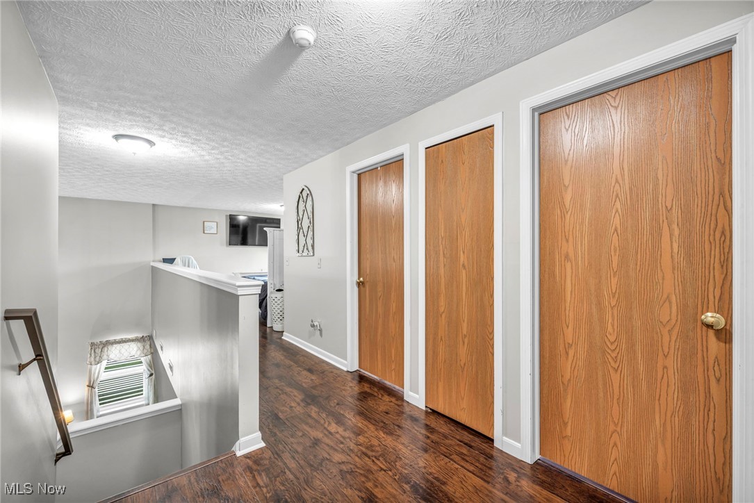 2300 Canterbury Circle, Akron, Ohio image 23