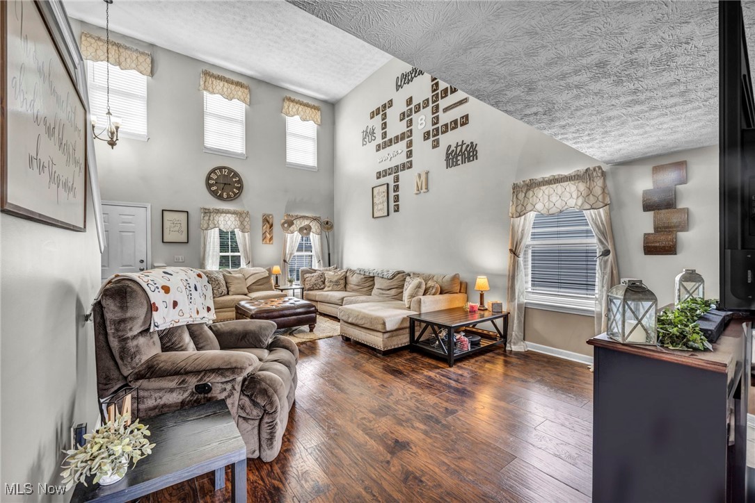 2300 Canterbury Circle, Akron, Ohio image 9