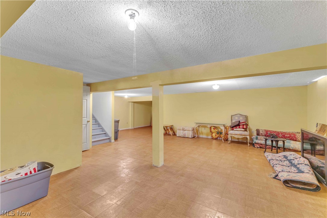 Cinnamon Woods Condo - Residential