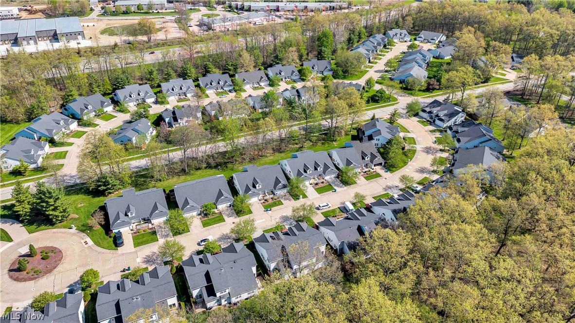 Cinnamon Woods Condo - Residential