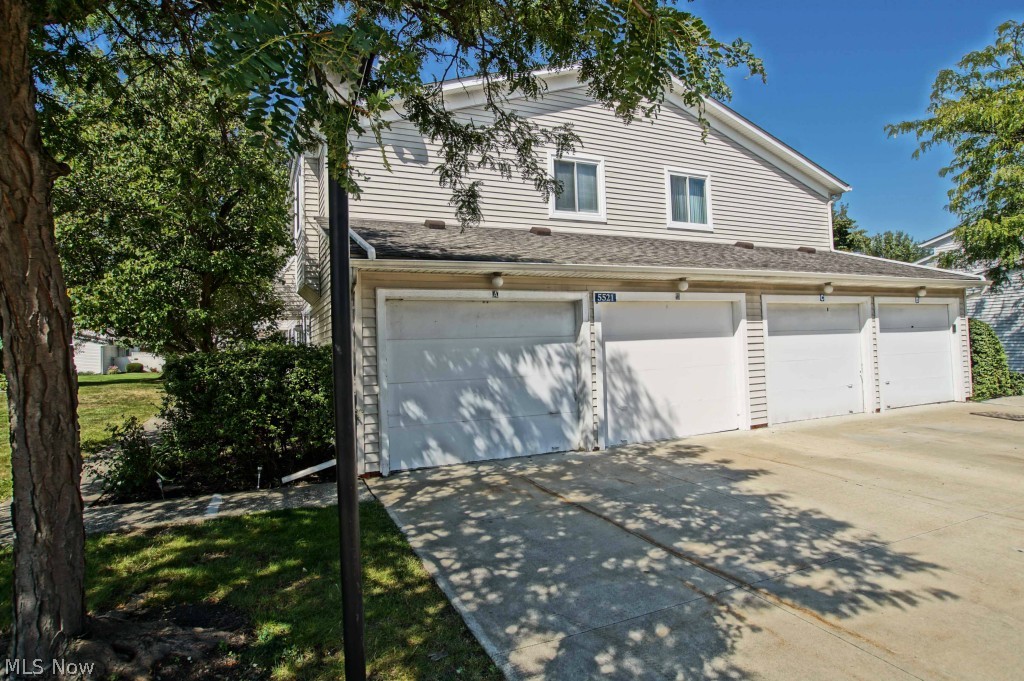 Big Turtle 02 Condo 03 - Residential