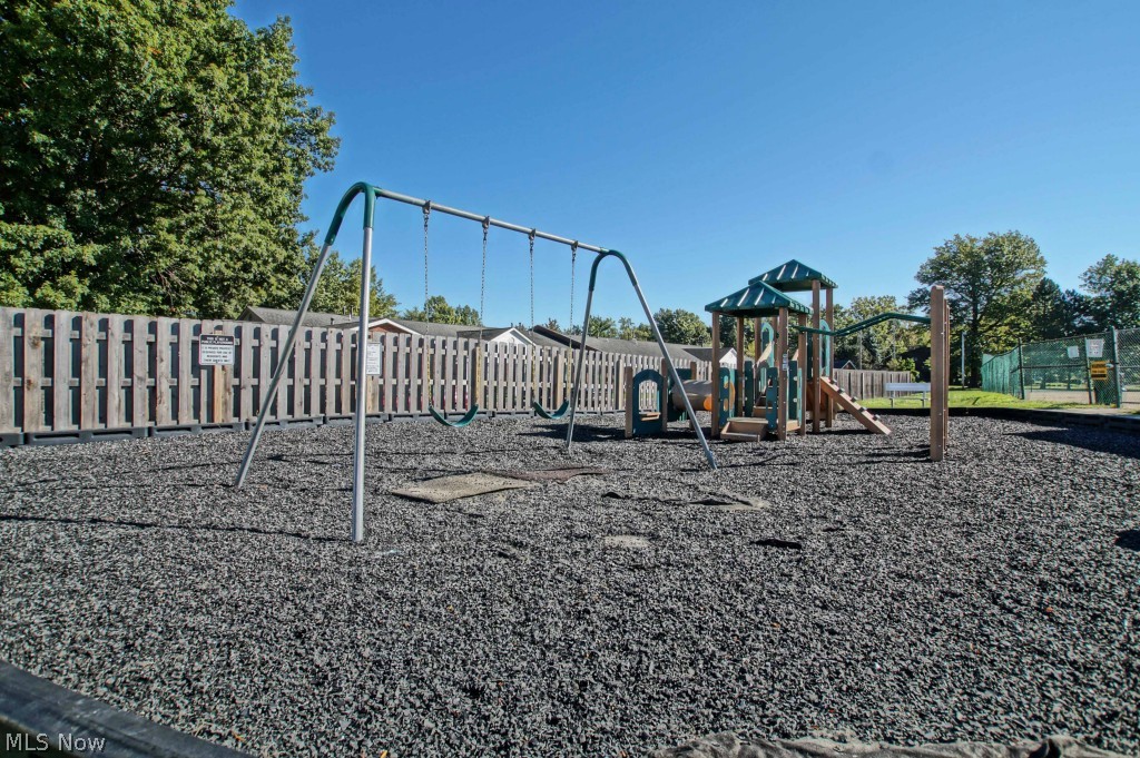 Big Turtle 02 Condo 03 - Residential