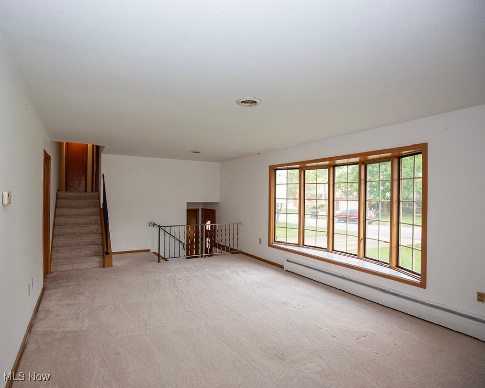 433 University Avenue, Elyria, Ohio image 13