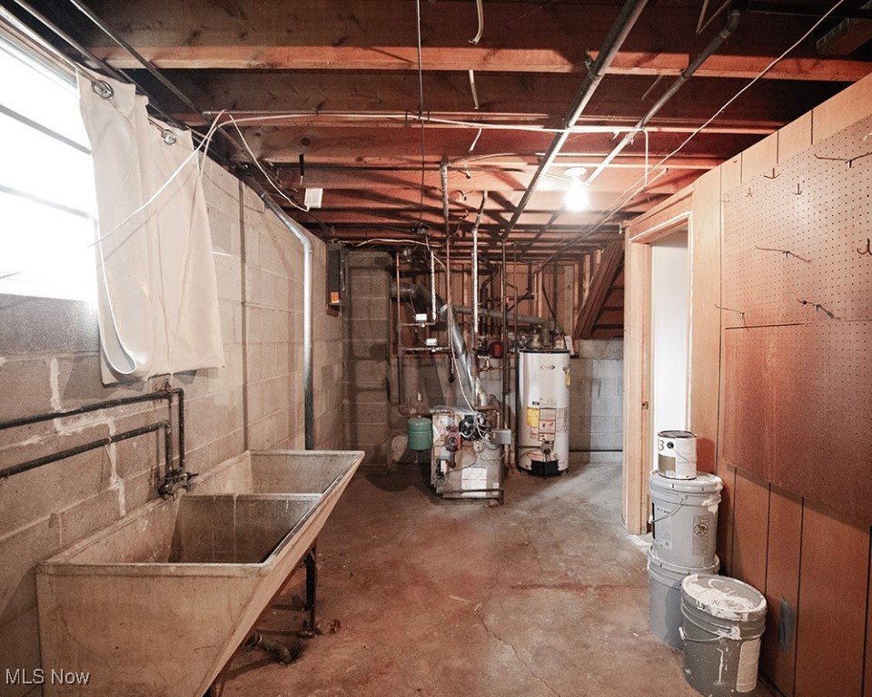 433 University Avenue, Elyria, Ohio image 45