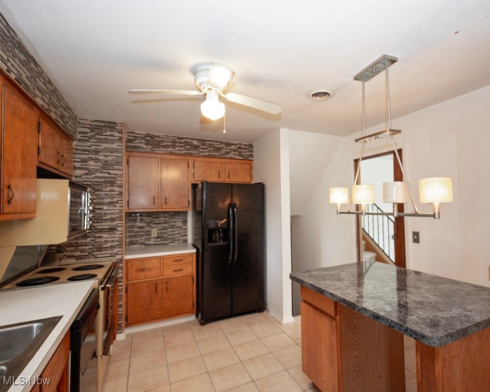 433 University Avenue, Elyria, Ohio image 21