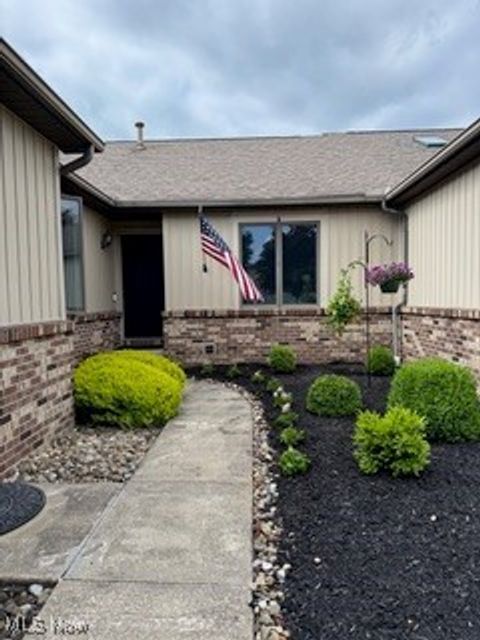 Photo of 1486 Tripodi Circle, Niles, OH 44446 (MLS # 5179173)