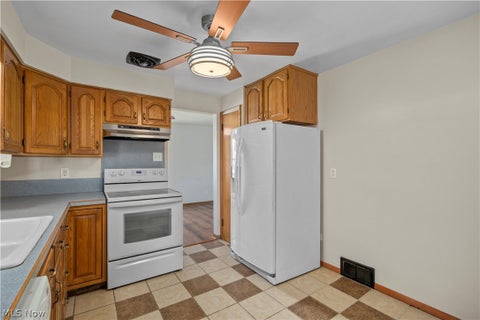 Tiny photo for 1350 Missouri Avenue, Lorain, OH 44052 (MLS # 5238283)
