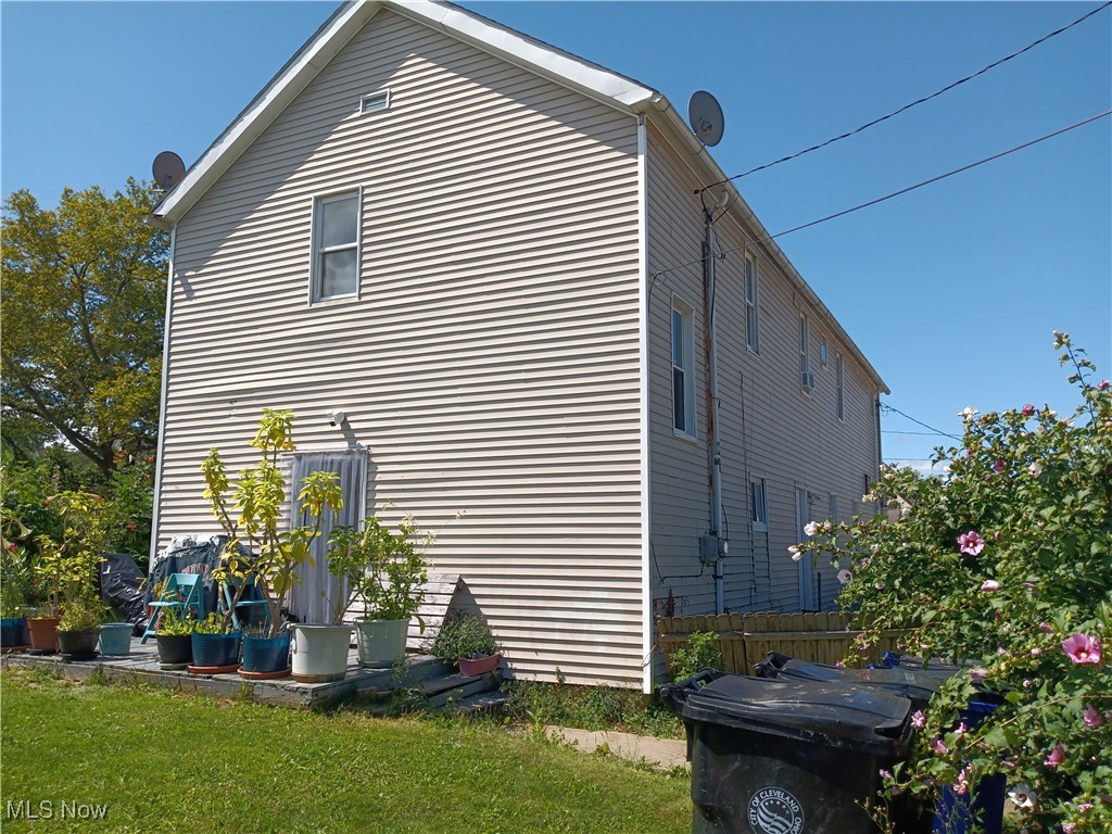 City/Cleveland - Residential Income