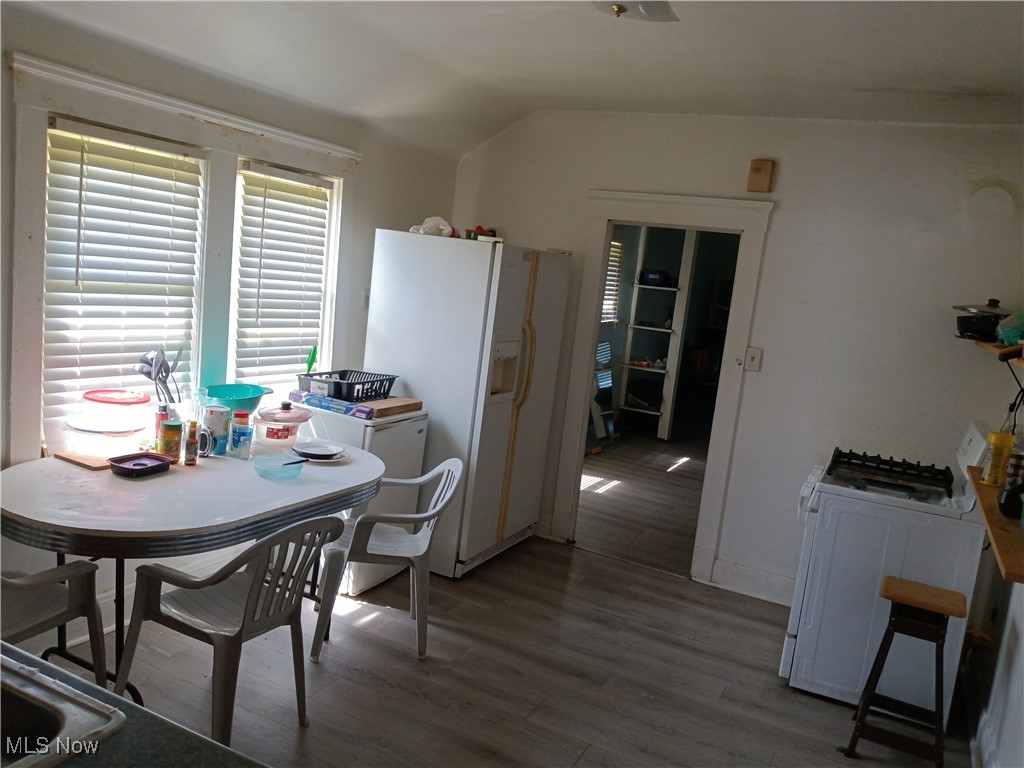 City/Cleveland - Residential Income