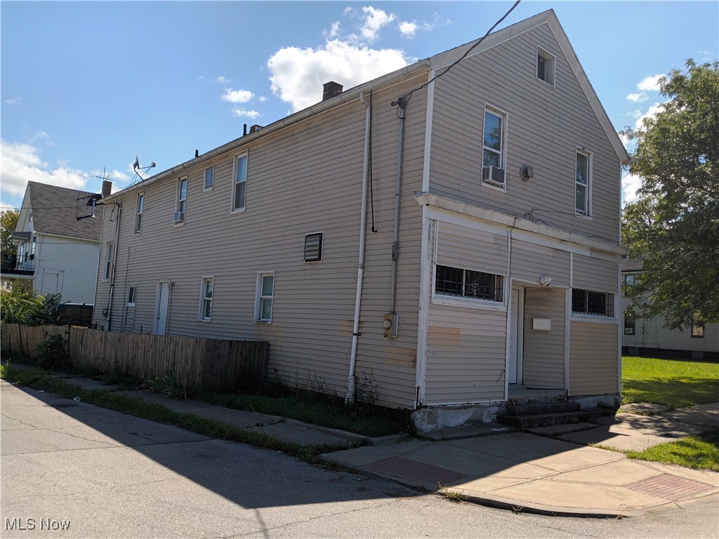 City/Cleveland - Residential Income