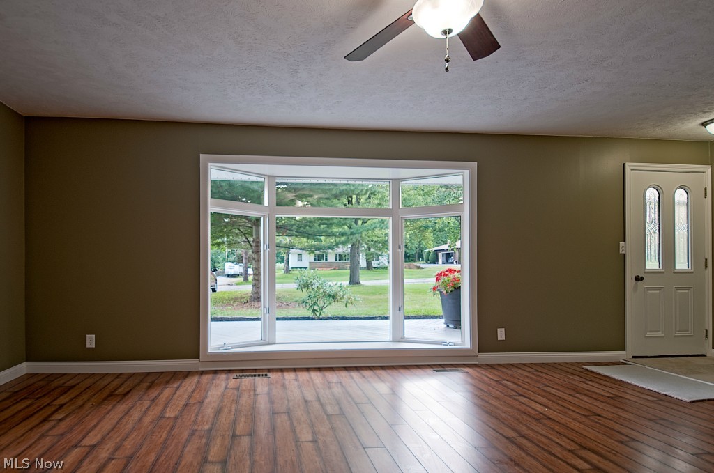 Twin Lake Estates - Residential