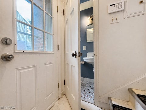 Tiny photo for 869 Cambridge Road, Cleveland Heights, OH 44121 (MLS # 5235025)