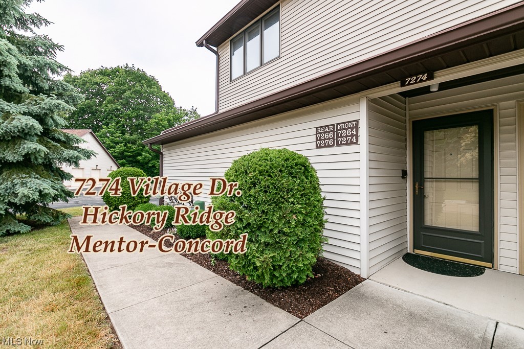 * NEW * Beautiful Hickory Ridge * LARGE Mentor-Concord RANCH Condo w/ over 1,700 sq. ft.* 3 Bed / 3 Full Bath / 2nd Floor Ranch w/Attached Garage * VAULTED Great Room w/ OPEN Concept to Dining Area and Morning Room Nook w/ Ceramic Floor and Huge Picture Window * Galley Kitchen w/ Open Wall Window for OPEN Feel to Dining Room / Great Room / Large Laundry Room and Pantry Attached * TWO Master Bedrooms w/ TWO Full Private Master Baths / One Featuring a Double Sink Vanity / 2nd Primary Bedroom featuring a Double Closet * 3rd Bedroom off Hallway / 3rd Full Bath of Hallway for Guests * Big Walk-In Storage Closet Included * Updates: HVAC (2022), Microwave (2022), Refrigerator (2018), Washer / Dishwasher (2018) * MUST SEE *