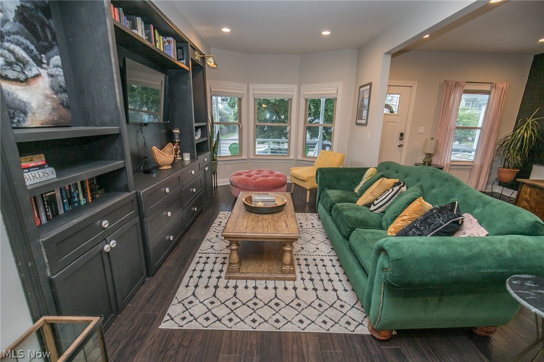 Gordon Ave - Residential