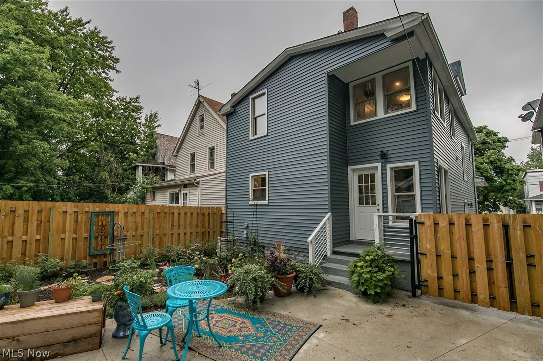 Gordon Ave - Residential