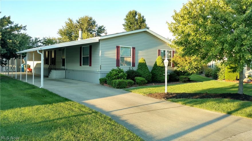 One level floor living turn key ranch. The house is in a community with a quiet country setting, as well as its own private security that patrols throughout the day and evening hours. There is also a community clubhouse for many social activities.
The house has a 1 year old roof. Siding, shutters, and carport replaced within the last 3 years. Carport space for 5 cars or room for your own little covered patio. There is a spacious kitchen with breakfast bar. Lovely dining room that captures the morning sunlight. Living room has a stone fire place with gas logs. Master bedroom is roomy and the master bath has a double sink vanity, a skylight, a garden tub and a walk-in shower. The home also features an additional one and a half baths. The two other bedrooms are spacious with roomy closets and new carpet. Family room is a comfortable spot with lots of natural lighting. Office space has brand new wood flooring. There are ceiling fans in the master bedroom, the kitchen, and the living room.