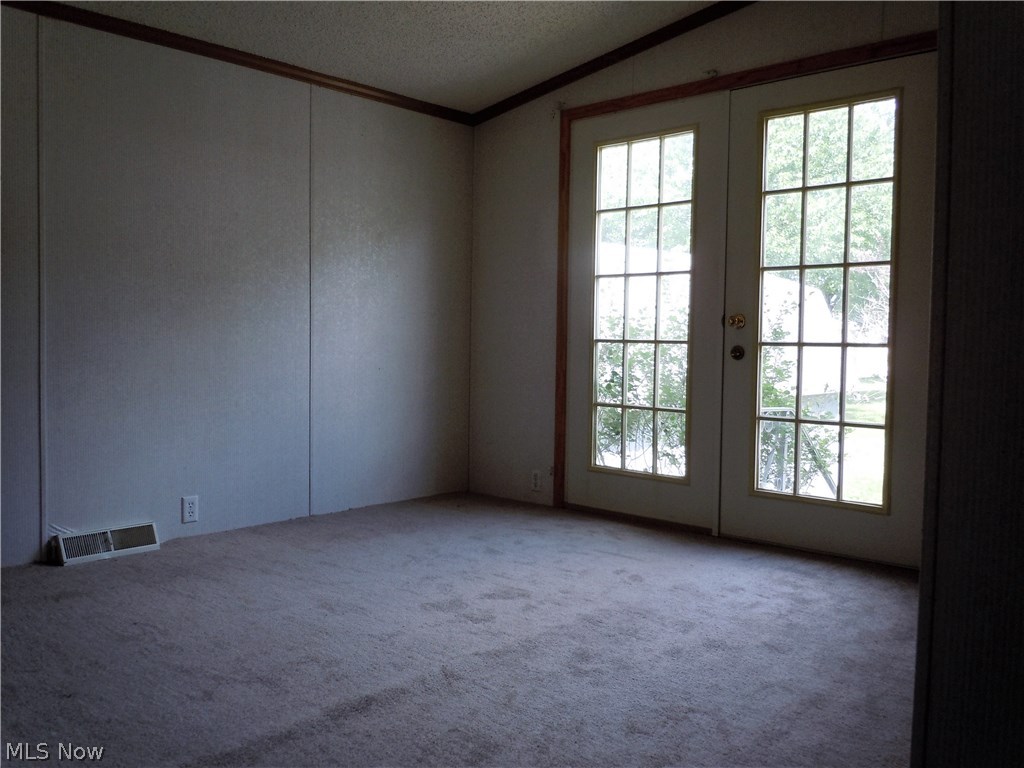 Twin Lakes - Residential