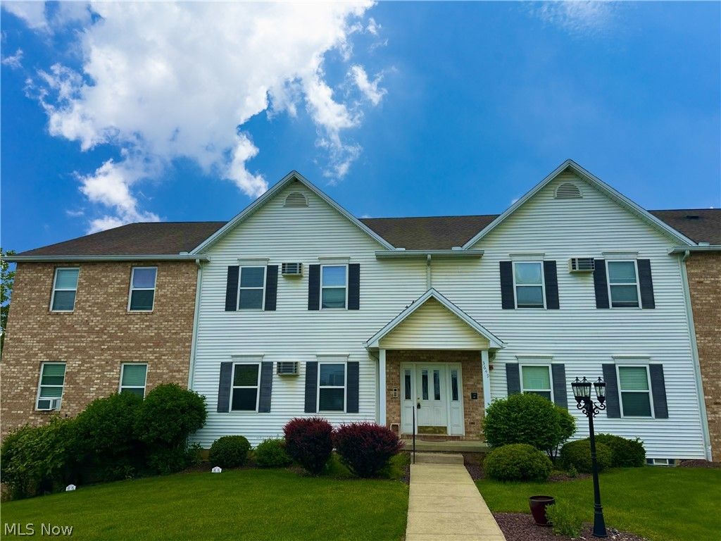 Photo of 3649 Indian Run Drive, Canfield, OH 44406 (MLS # 5212640)