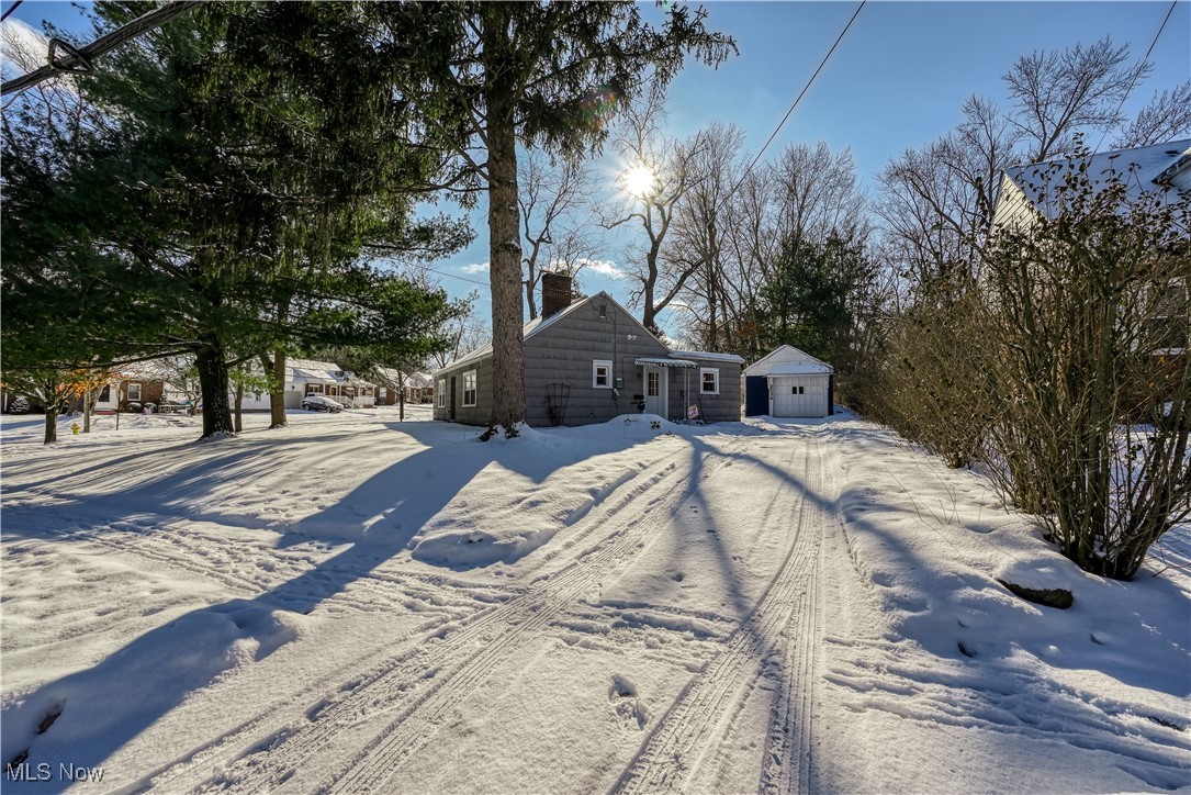 2534 Eastgate Avenue, Akron, Ohio image 3